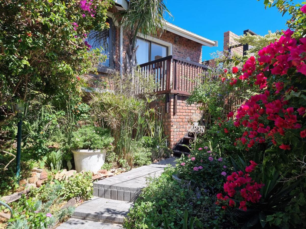 Paradise Self-Catering Units Jeffreys Bay Exterior photo